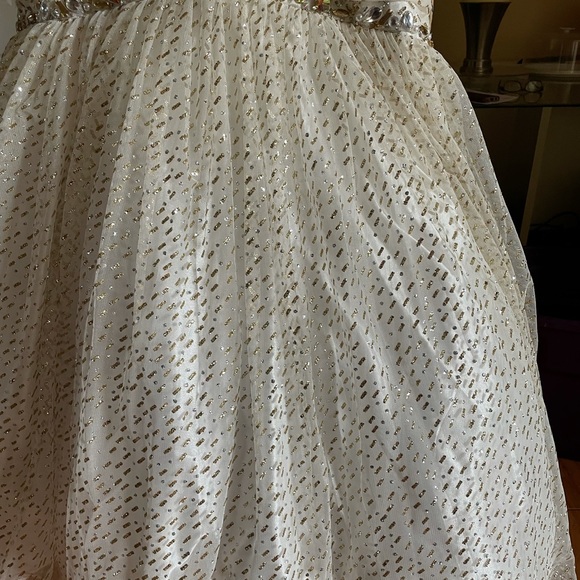 Evening/Prom - Picture 5 of 5